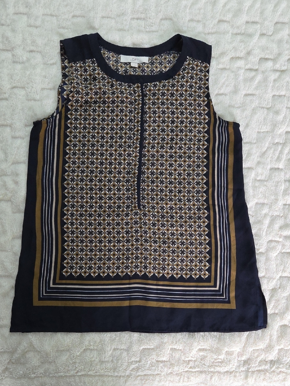 LOFT Navy & Gold Printed Sleeveless Blouse | Scarf Print Shell Top | Size S